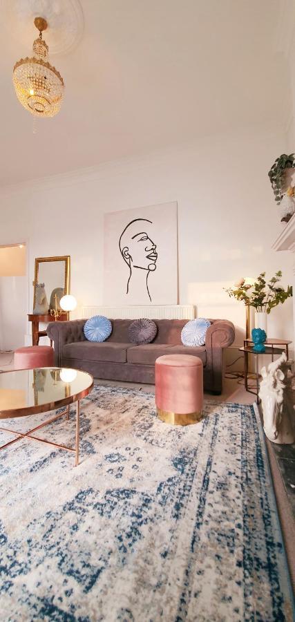 Elegant 5 Bed 4 Bath 'Vogue House' Parisian Style Home Margate Exterior foto