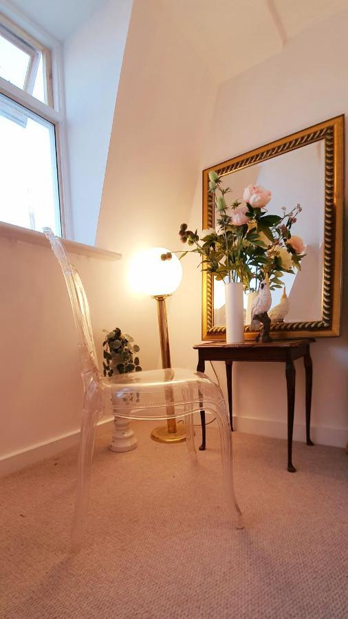 Elegant 5 Bed 4 Bath 'Vogue House' Parisian Style Home Margate Exterior foto